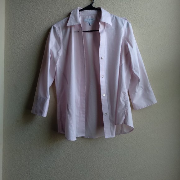 Foxcroft Light Pink Button Down Shirt with 3/4 Sleeves - Picture 1 of 5